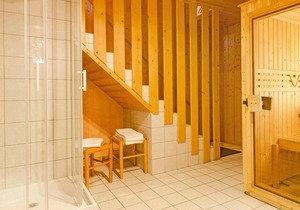 Chalet, sauna, terrace, balcony, fireplace or stove, parking, tv, ski locker, 200m², Les Menuires
