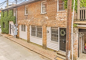 Charlton House by Lucky Savannah