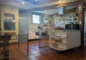 Charming 18th Century Mansion with Garden & Modern Amenities near Puy-en-Velay