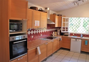 Charming Basque Style House 300m From Piraillan Market