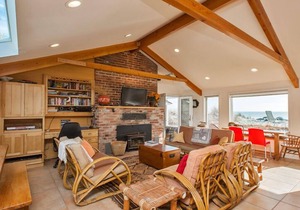 Charming Beachfront Home in Seadrift