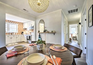 Charming Carrboro Home - Walk to Downtown!