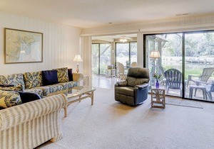 Charming Condo w/Golf & Lagoon views - On-Site Tennis Court & Putting Green!