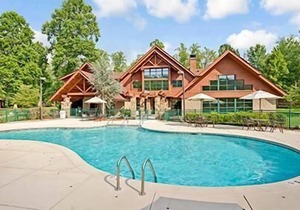 Charming Deluxe 1 Bedroom w/ Resort Indoor & Outdoor Pools, Golf Course & More!