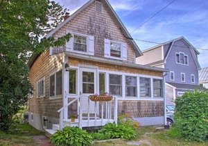 Charming Pine Point Cottage - 2 Blocks to Ocean!