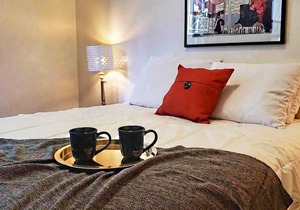 Charming & Relaxing DOWNTOWN