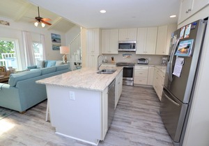 Charming seaside cottage located in Duck, NC.