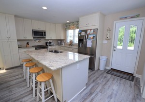 Charming seaside cottage located in Duck, NC.