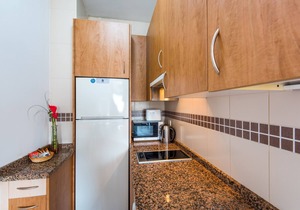 Charming Studio Apartment "Loft" in Good Location with Wi-Fi and Air-Conditioning