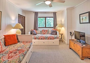 Charming Summerville Home w/ Yard & Sunroom!