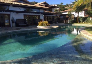 Charming Villa in Ferradura Beach - BUZ006