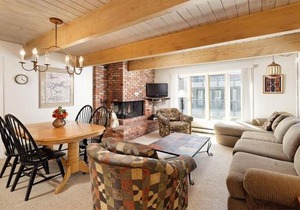 Chateau Dumont Unit 14, Spacious 3 Bedroom Condo, 1 Block from Downtown Aspen