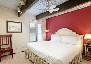 Chateau Dumont Unit 2, Condo with Central, Downtown Location