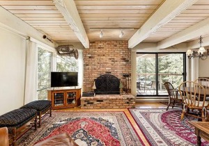 Chateau Eau Claire Unit 18, Spacious Condo Overlooking the River with a Private Deck
