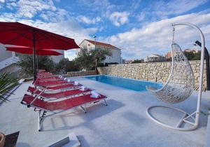 Cherry - relax & chill by the pool: A5 (2) - Novalja