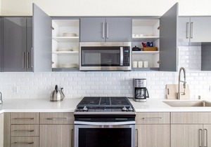 Chic Milpitas 1BR w/Gym, Pool, walk to BART + Great Mall, by Blueground