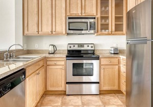 Chic San Bruno 1BR w/ Pool, W/D & Gym, easy highway access, by Blueground