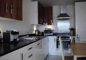 Cityscape Views | Pvt Balcony | 1BD | Notting Hill