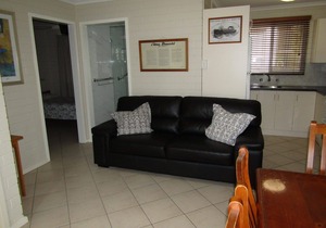 Clan Ranald Unit 1 ~ Short walk to all amenities! UNLIMITED FREE WI-FI!