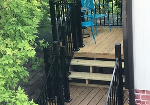 Clean, well furnished 2 bedroom apartment, 10 blocks from downtown. Safe, quiet