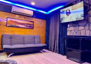 CLOCKWORKORANGE Luxury Suites 4-Minutes Away To Airport