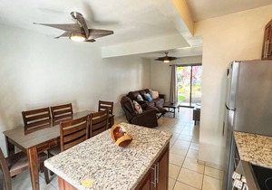 Close to Beach, Shops, Restaurants - 2 Floor Condo