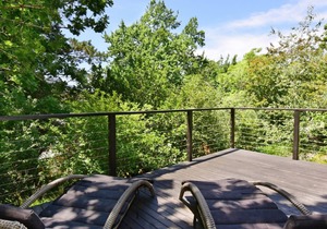 Cloudsong Chalet 4 - Close to the village centre!