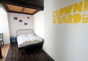 Clown and Bard Hostel
