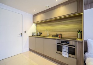 Cocoa Suites 3 - sleeps 2 guests with parking