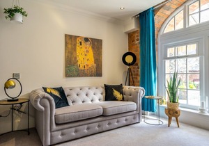 Cocoa Suites 3 - sleeps 2 guests with parking