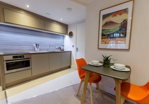 Cocoa Suites 5 - sleeps 2 guests in studio apartment