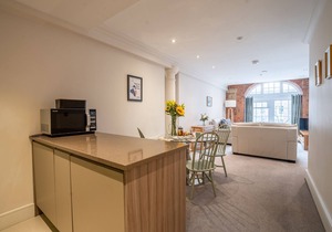 Cocoa Suites 8 - A couples retreat