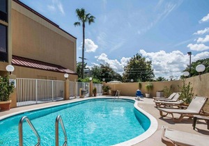 Comfort Inn & Suites Lantana - West Palm Beach South