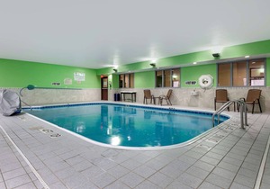 Comfort Inn & Suites Liverpool-Clay