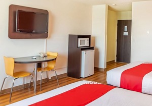 Comfort Meets Affordability! 2 Comfortable Units, Parking, Near Lake Shel-oole