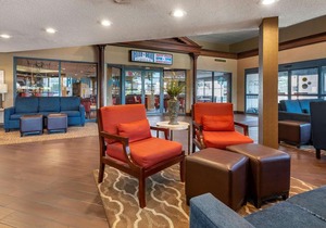 Comfort Suites Bethlehem Near Lehigh University and LVI Airport