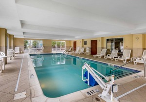 Comfort Suites Seaford