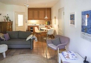 Comfortable 2-room apartment 45 sqm with terrace and mountain view