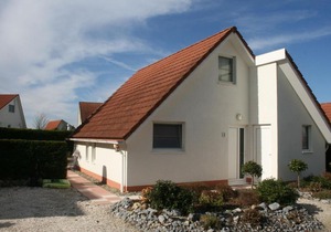 Comfortable home with terrace in a pleasant holiday village