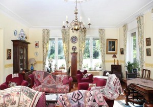 Comfortable Mansion in Doomkerke near Forest