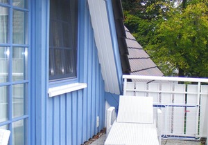 Comfortable vacation apartment with large balcony, close to the forest, in the Eichenpark, WLAN