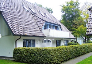 Comfortable vacation apartment with large balcony, close to the forest, in the Eichenpark, WLAN