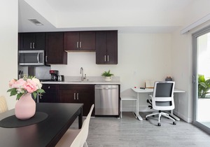 Comfy, Clean and Modern Pasadena Apartment