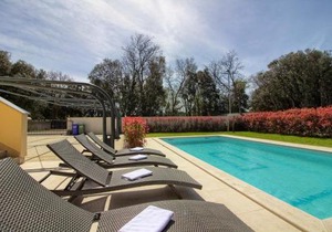 Complex of two villas Aurora-Marisol with 2 pools only 200m from the beach for up to 20 persons - WiiBuk