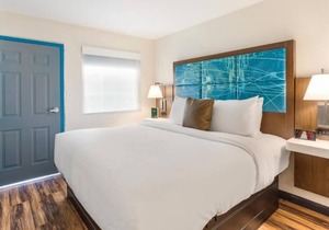 Convenient Stay in Delhi! 4 Budget-friendly Units, Free Breakfast and Parking