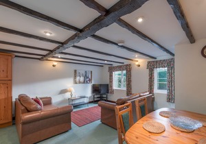 Conveniently located to explore all that Cornwall and Devon have to offer