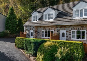 Conveniently located to explore all that Cornwall and Devon have to offer