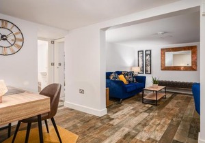 Coppergate Mews Doncaster 2-bed with private patio