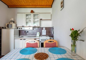 Cosy apartment for 5 people with WIFI, patio, pets allowed and panoramic view