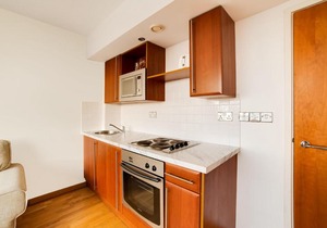 Cosy Apartment in London with Jacuzzi